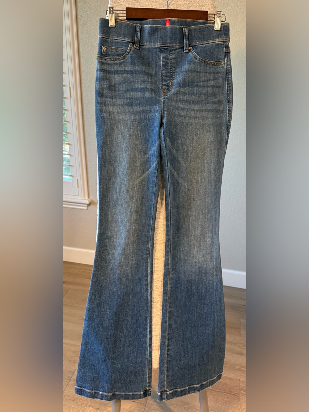 SPANX Pull-On Flare Jeans Small High Rise Shaping Stretch Denim